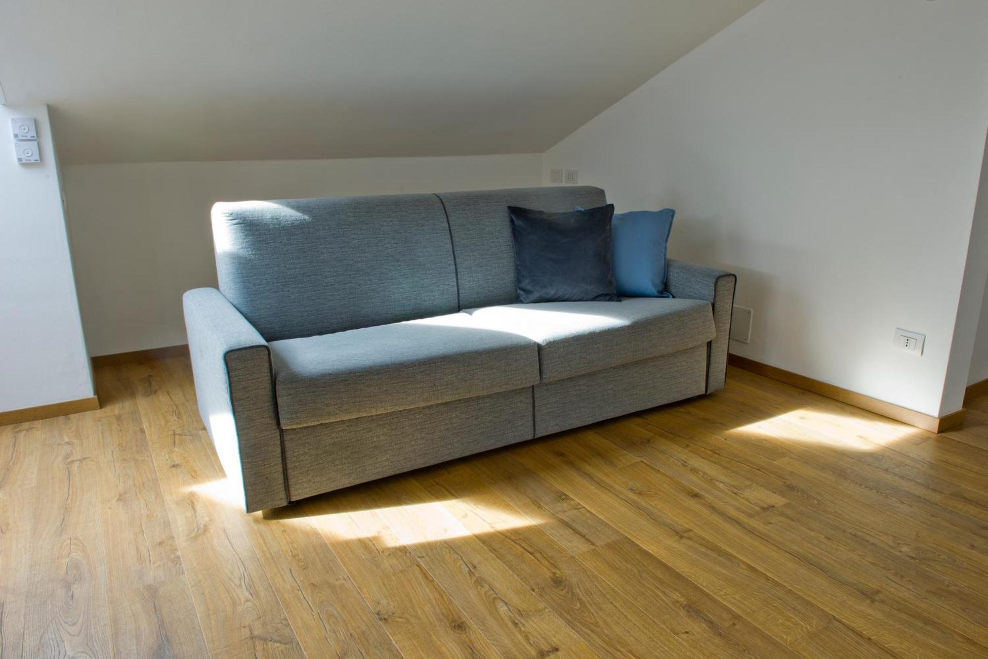 Sky View Apartment Комо Экстерьер фото